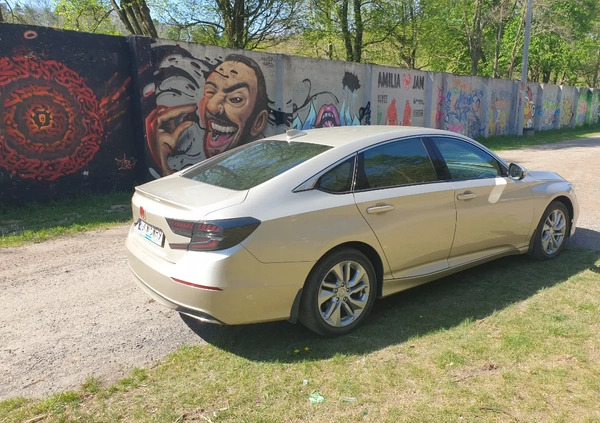 Honda Accord cena 74900 przebieg: 92000, rok produkcji 2018 z Kwidzyn małe 596